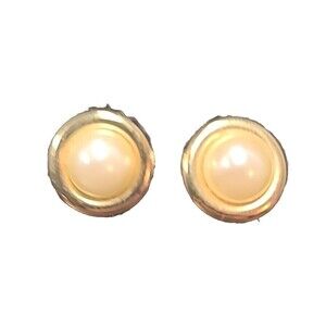 Vintage Gold Tone Faux Pearl Clip on Earrings